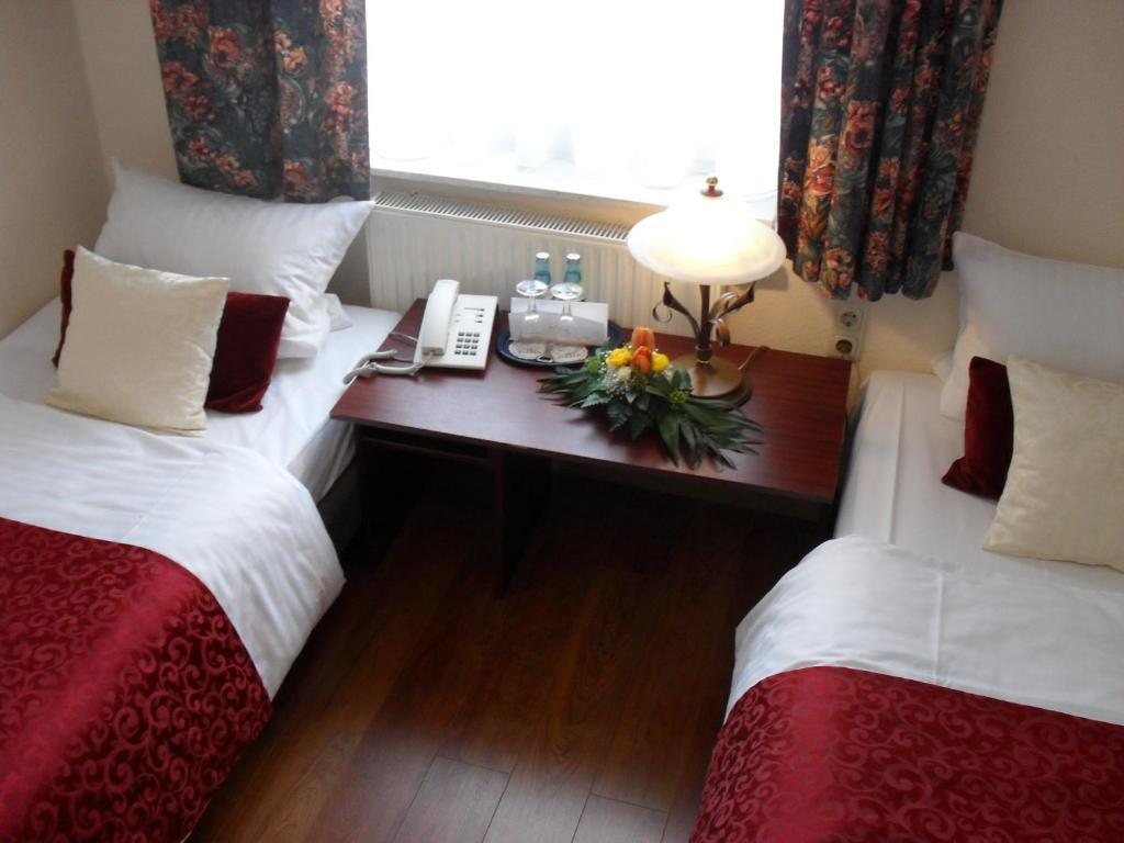 In Piazza Hotell Bad Klosterlausnitz Rum bild