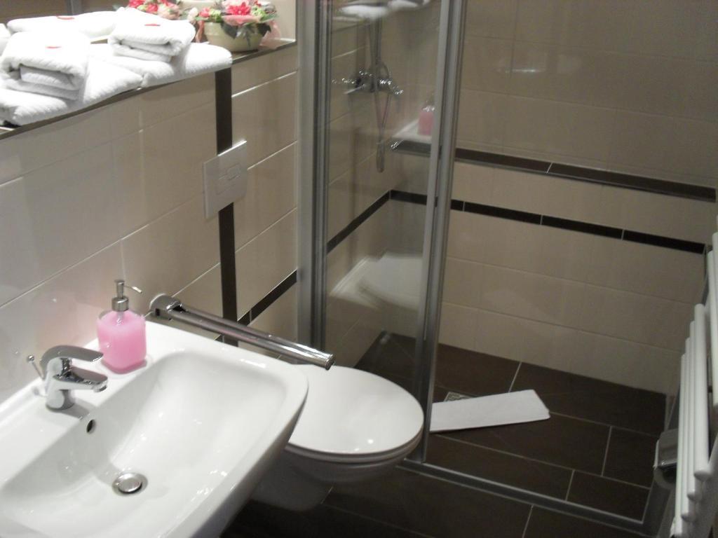 In Piazza Hotell Bad Klosterlausnitz Rum bild
