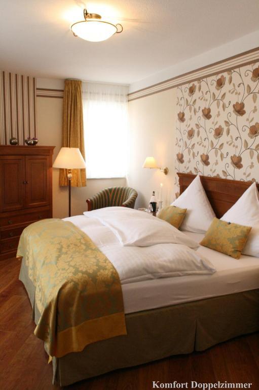 In Piazza Hotell Bad Klosterlausnitz Exteriör bild