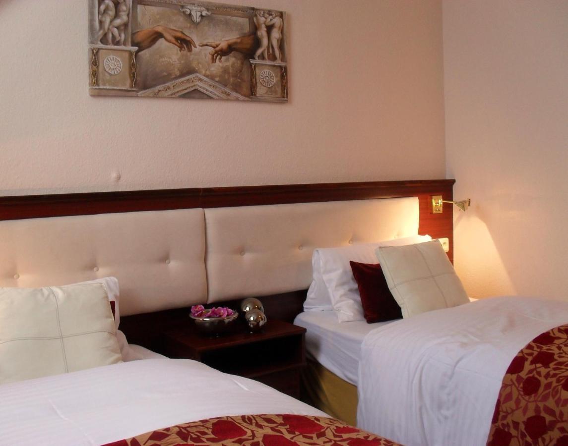 In Piazza Hotell Bad Klosterlausnitz Rum bild